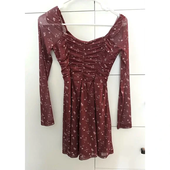 Hollister | Dresses | Hollister Ruched Fit Flare Long Sleeve Mini Dress |  Poshmark